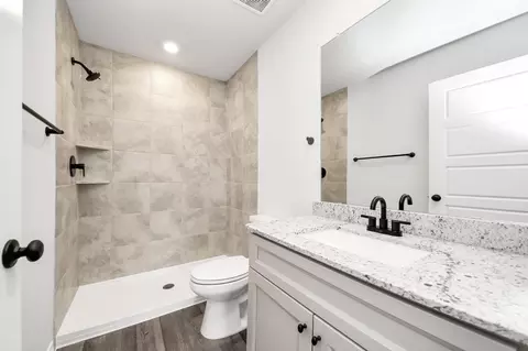 Bath - 18720 Loom Dr, Conroe, TX 77306 photo 1 of 2