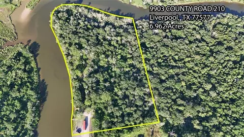 9903 County Road 210, Liverpool, TX 77577