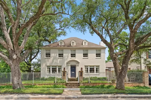 2346 Quenby St, Houston, TX 77005
