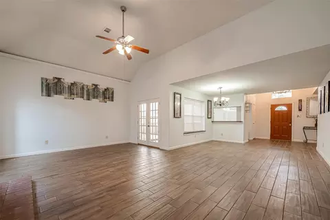 5110 Prairie Creek Dr, Houston, TX 77084