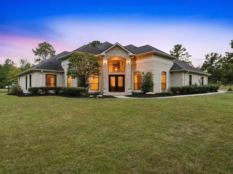 10231 Crestwater Cir, Magnolia, TX 77354