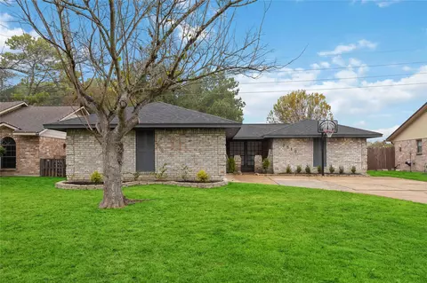 7818 Kellwood Dr, Houston, TX 77040