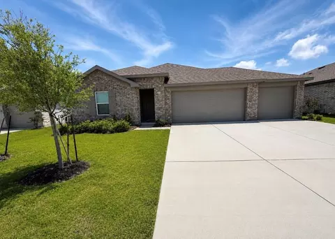 813 Brazos Trl, Dayton, TX 77535