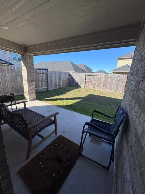 Exterior - 17605 Rosette Grass Dr, Conroe, TX 77385 photo 3 of 4