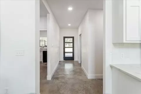 Entry Way - 297 Bourrous Dr, Diboll, TX 75941 photo 4 of 10