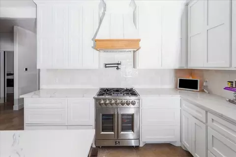 Kitchen - 297 Bourrous Dr, Diboll, TX 75941 photo 3 of 5