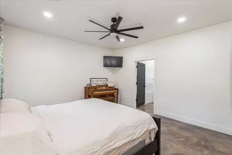Bedroom - 297 Bourrous Dr, Diboll, TX 75941 photo 4 of 9