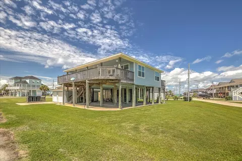 2619 Tide Dr, Crystal Beach, TX 77650
