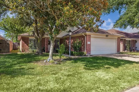 3714 Colleen Woods Cir, Houston, TX 77080