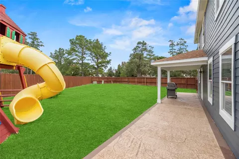 Exterior - 1010 Stillgate Ct, Spring, TX 77373 photo 5 of 6