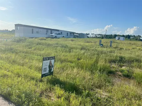 8092 Road 5866, Dayton, TX 77535