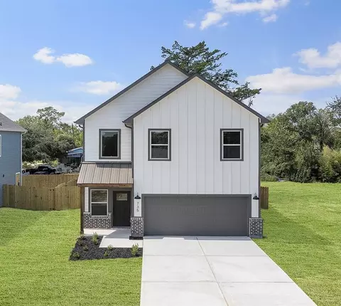735 20th St, Hempstead, TX 77445 photo 1