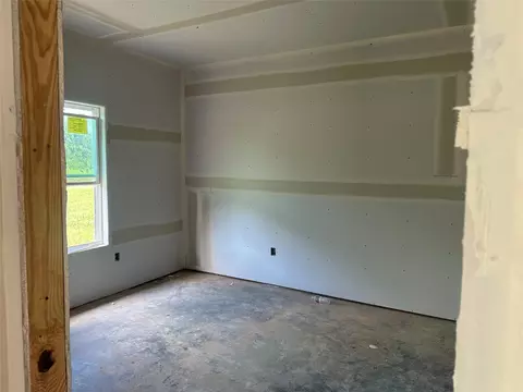 1214 Frontier Trl, Angleton, TX 77515 photo 2