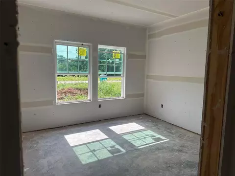 1214 Frontier Trl, Angleton, TX 77515 photo 3