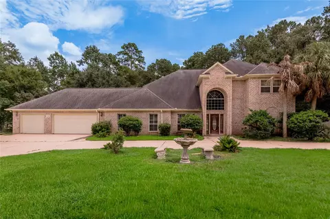 187 Broadmoor Dr, Huntsville, TX 77340