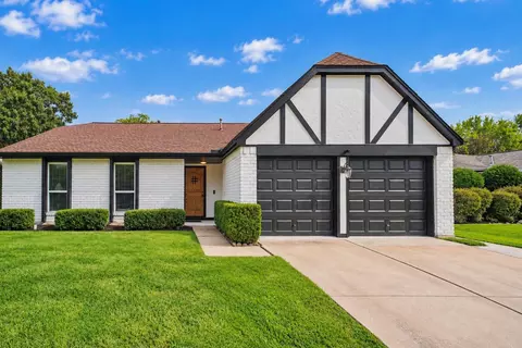 2419 Broken Elm Dr, Richmond, TX 77406