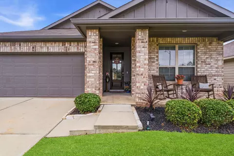 Exterior - 2029 Cedar Tree Ct, Conroe, TX 77301 photo 3 of 10