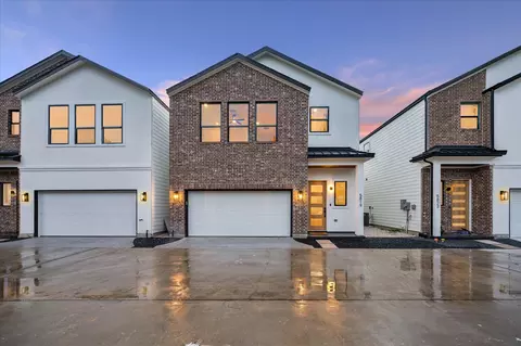 5819 Outer Banks St, Houston, TX 77091
