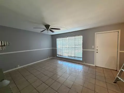5617 Bissonnet St #201B, Houston, TX 77081