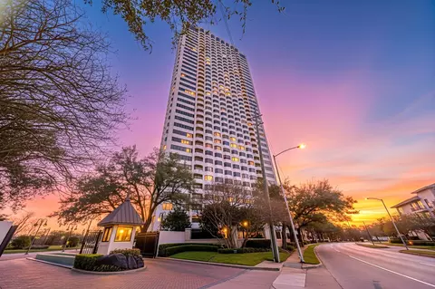 2001 Holcombe Blvd #803, Houston, TX 77030