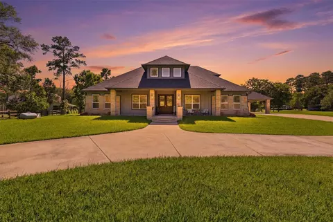 16075 Singletree Dr, Stagecoach, TX 77355
