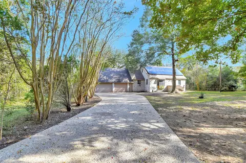 101 Bonnie Creek Dr, Coldspring, TX 77331