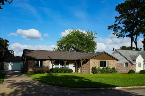 1218 Shadeland Dr, Houston, TX 77043