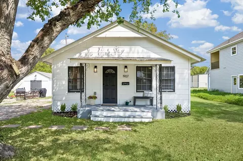 1907 Ave N, Rosenberg, TX 77471