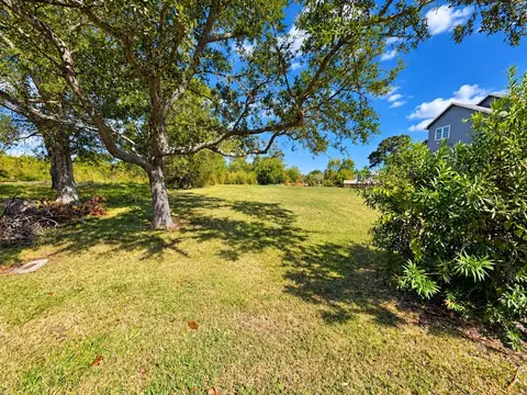 522 E Meyer Rd, Seabrook, TX 77586 photo 1