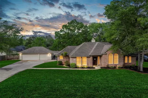 764 Forest Lane Dr, Conroe, TX 77302