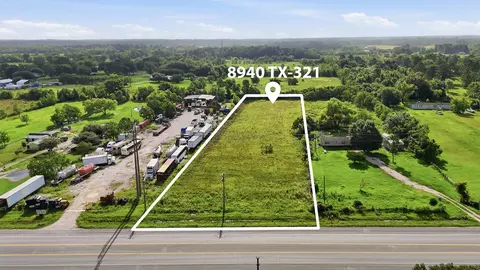8940 Highway 321, Dayton, TX 77535