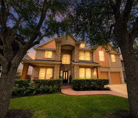 13106 Hampton Bay Dr, Pearland, TX 77584