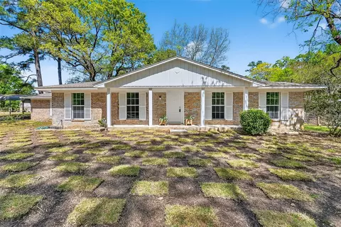 16026 Frontier Rd, Stagecoach, TX 77355