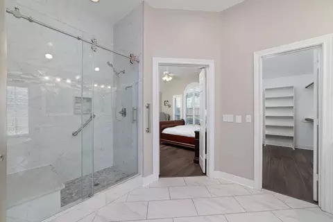 Bath - 20611 Cypress Tree Ln, Spring, TX 77388 photo 3 of 5