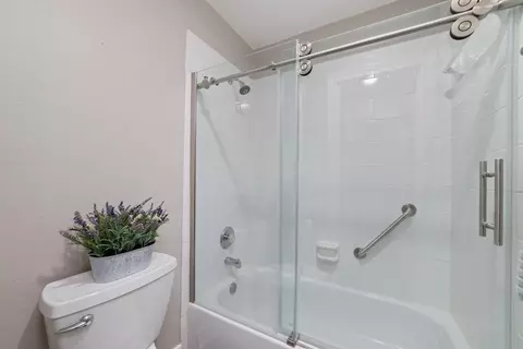 Bath - 20611 Cypress Tree Ln, Spring, TX 77388 photo 5 of 5