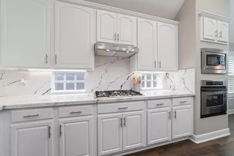 Kitchen - 20611 Cypress Tree Ln, Spring, TX 77388 photo 3 of 4