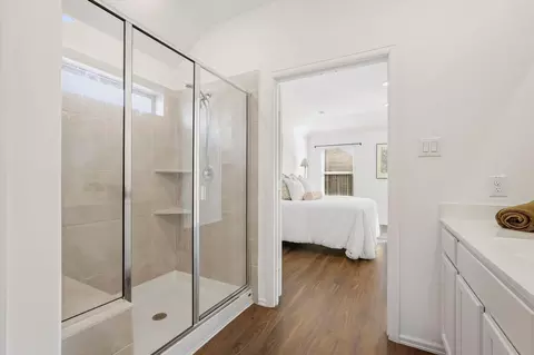 Bath - 5232 Pine Pass Dr, Rosenberg, TX 77469 photo 2 of 3