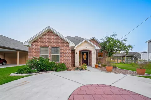 19 Trail Lk, Trinity, TX 75862