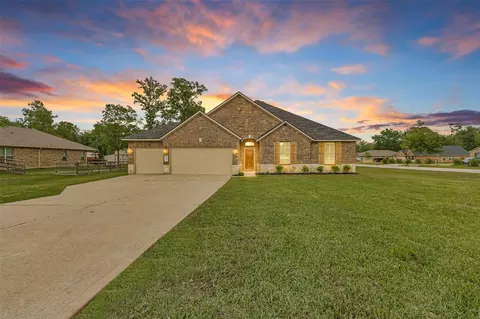 9222 White Tail Dr, Conroe, TX 77303 photo 1