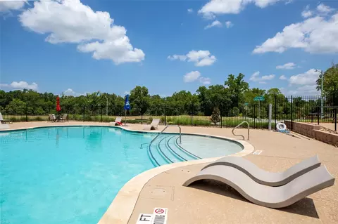 Exterior - 2816 Jacqueline Ln, Conroe, TX 77304 photo 7 of 8