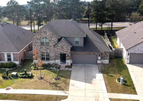 20167 Bushwick Falls Dr, Montgomery, TX 77316