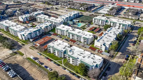 2824 S Bartell Dr #212, Houston, TX 77054