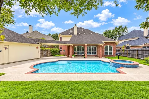 1719 Emma Cove Ct, Sugar Land, TX 77479