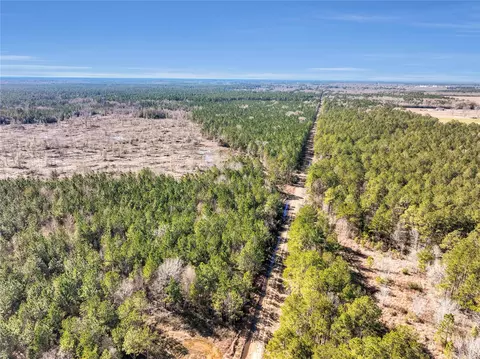 00001 Hwy 105, Sour Lake, TX 77659
