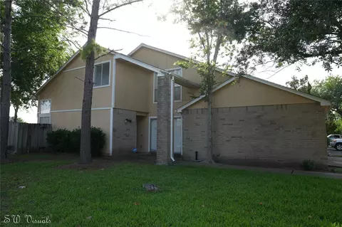 8803 Vinkins Rd, Houston, TX 77071