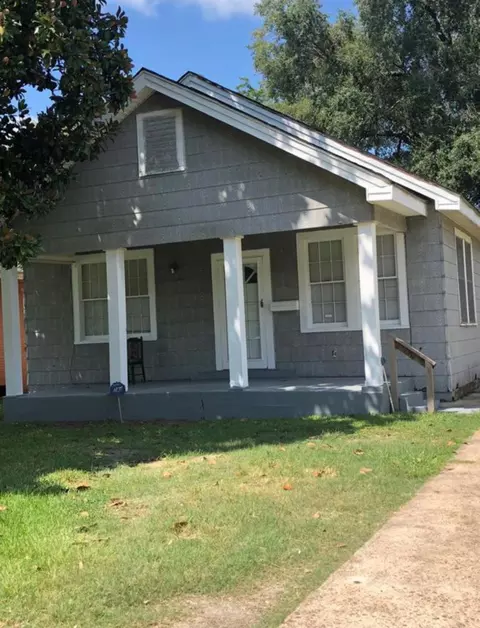 4540 Hartel St, Beaumont, TX 77705