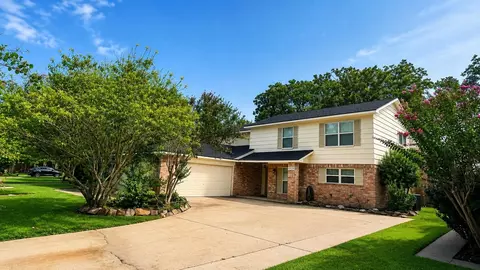 3111 W Creek Club Dr, Missouri City, TX 77459