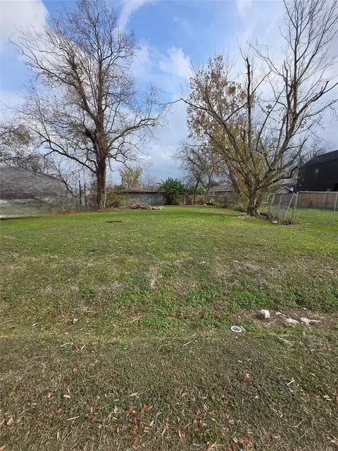 4204 Cortlandt St, Houston, TX 77018