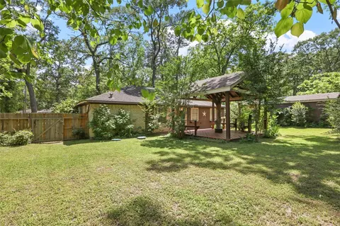 10775 Royal Forest Dr, Conroe, TX 77303