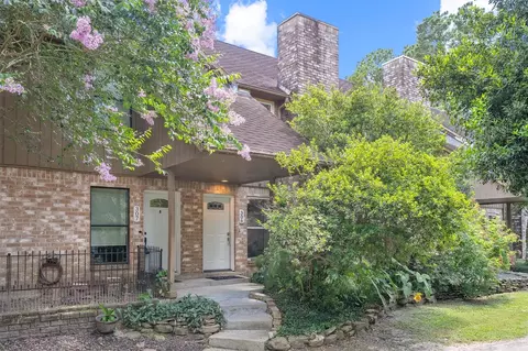 1011 Hamblen Rd #306, Kingwood, TX 77339